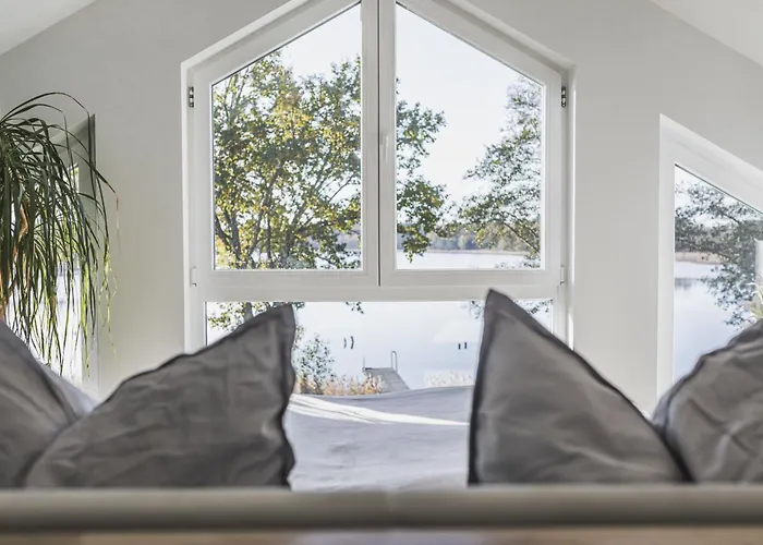 Ferienhaus Feriendomizil Mit Eigenem Steg In Traumhafter Lage